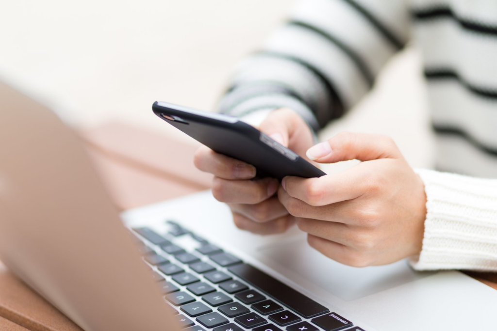 how to be better at communicating - person typing on her phone